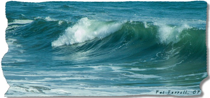 Lips of breaking waves